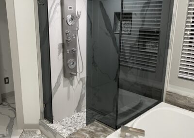 Shower glass tinted